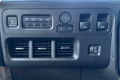 2023 BrightDrop Zevo 600 EJY