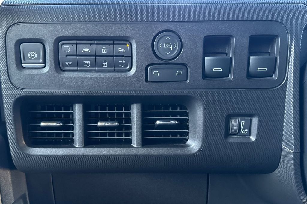 2023 BrightDrop Zevo 600 EJY