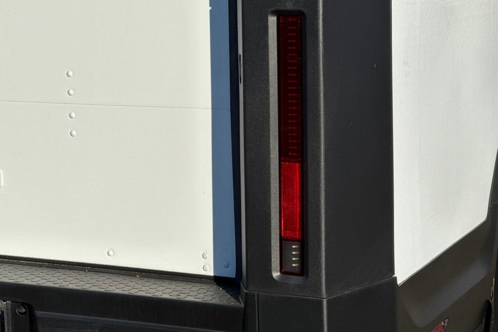 2023 BrightDrop Zevo 600 EJY