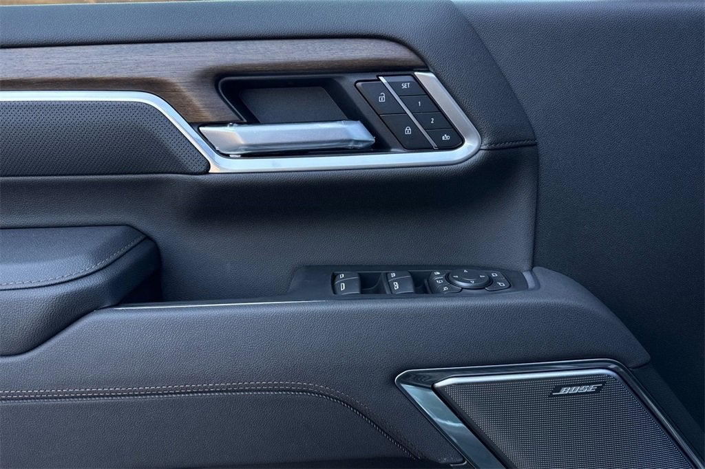 2025 Chevrolet Silverado 3500 HD High Country