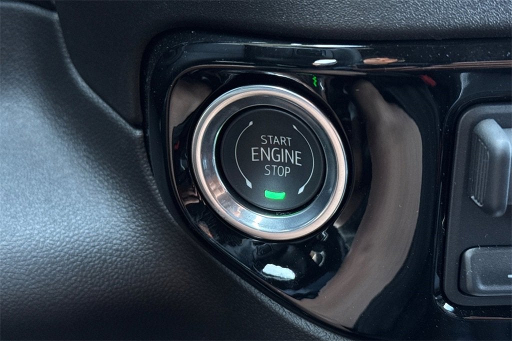 2025 Chevrolet Silverado 3500 HD High Country