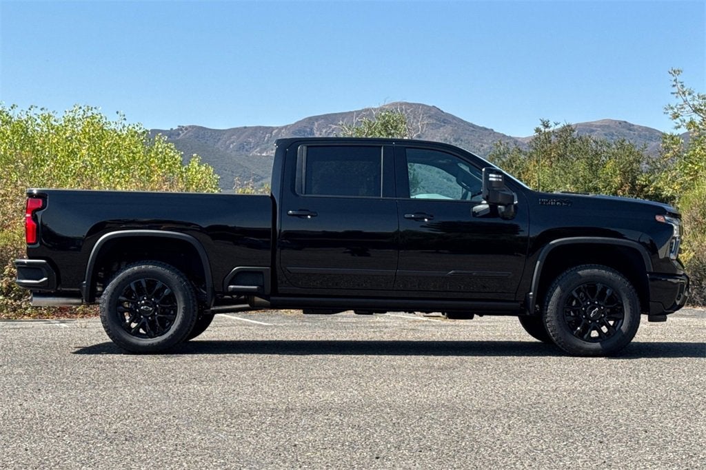 2025 Chevrolet Silverado 3500 HD High Country