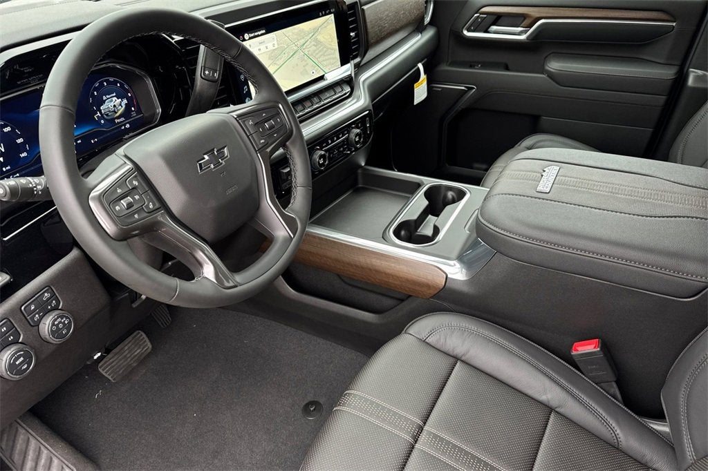 2025 Chevrolet Silverado 3500 HD High Country