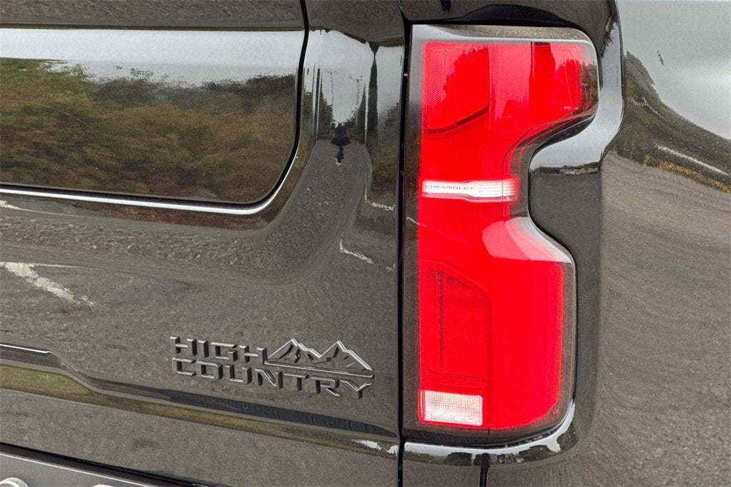 2025 Chevrolet Silverado 3500 HD High Country