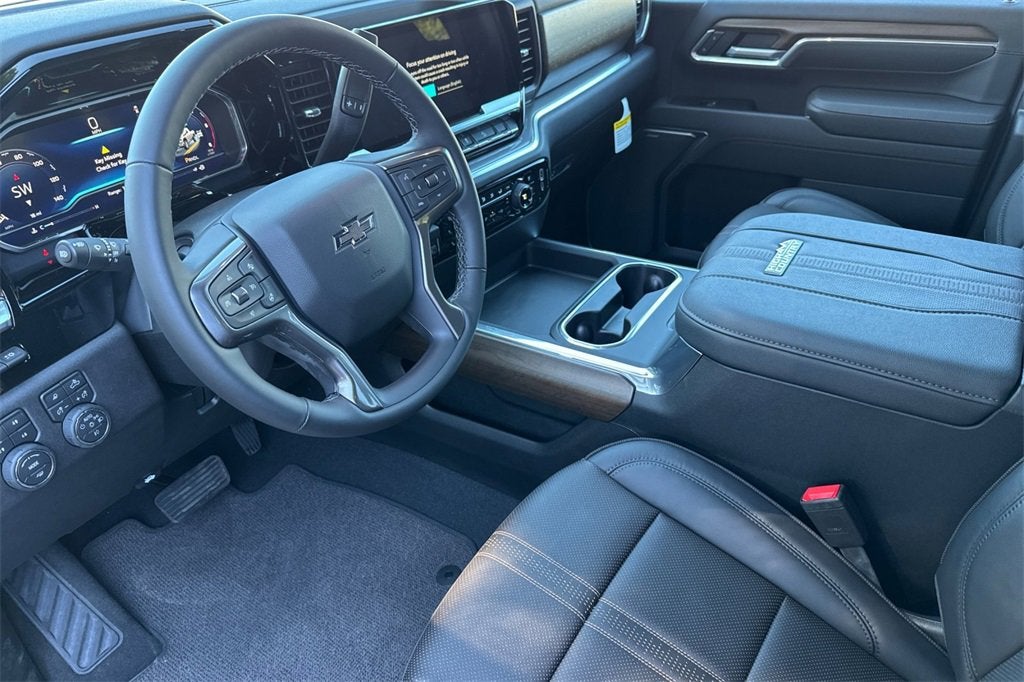 2025 Chevrolet Silverado 3500 HD High Country