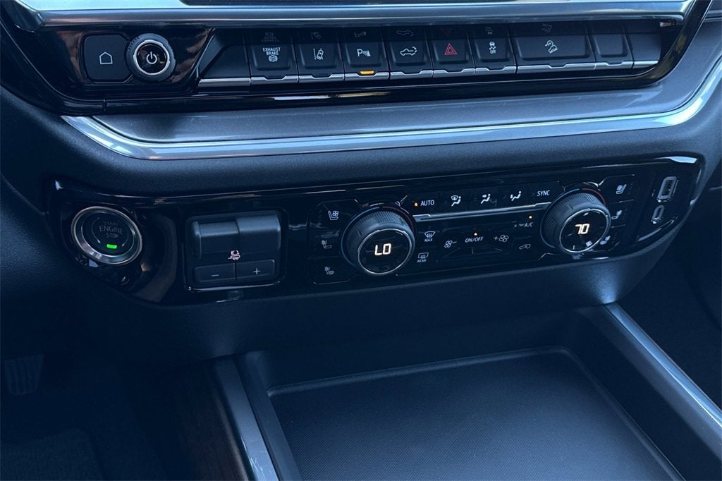 2025 Chevrolet Silverado 3500 HD High Country