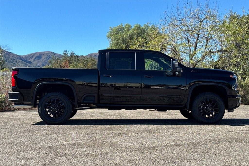 2025 Chevrolet Silverado 3500 HD High Country