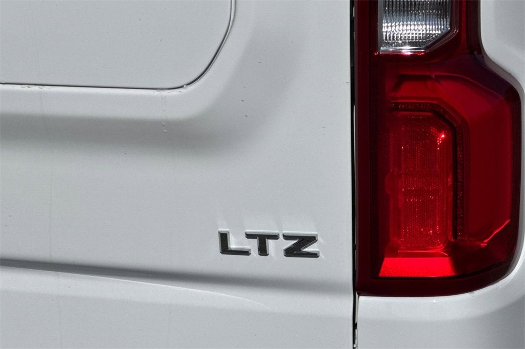 2025 Chevrolet Silverado 1500 LTZ
