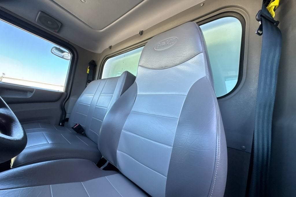2022 PETERBILT CONVENTIONAL 33 Base