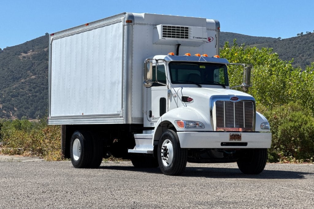 2022 PETERBILT CONVENTIONAL 33 Base