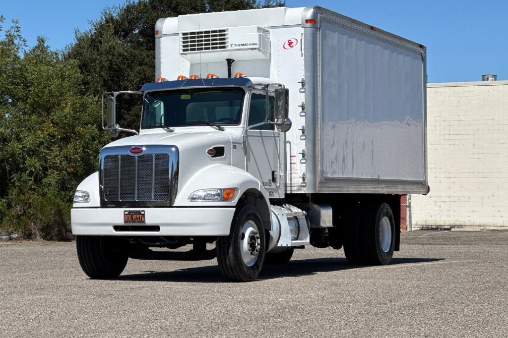 2022 PETERBILT CONVENTIONAL 33 Base