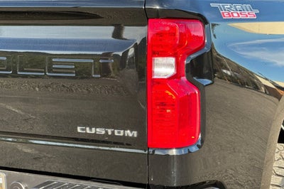 2023 Chevrolet Silverado 1500 Custom Trail Boss
