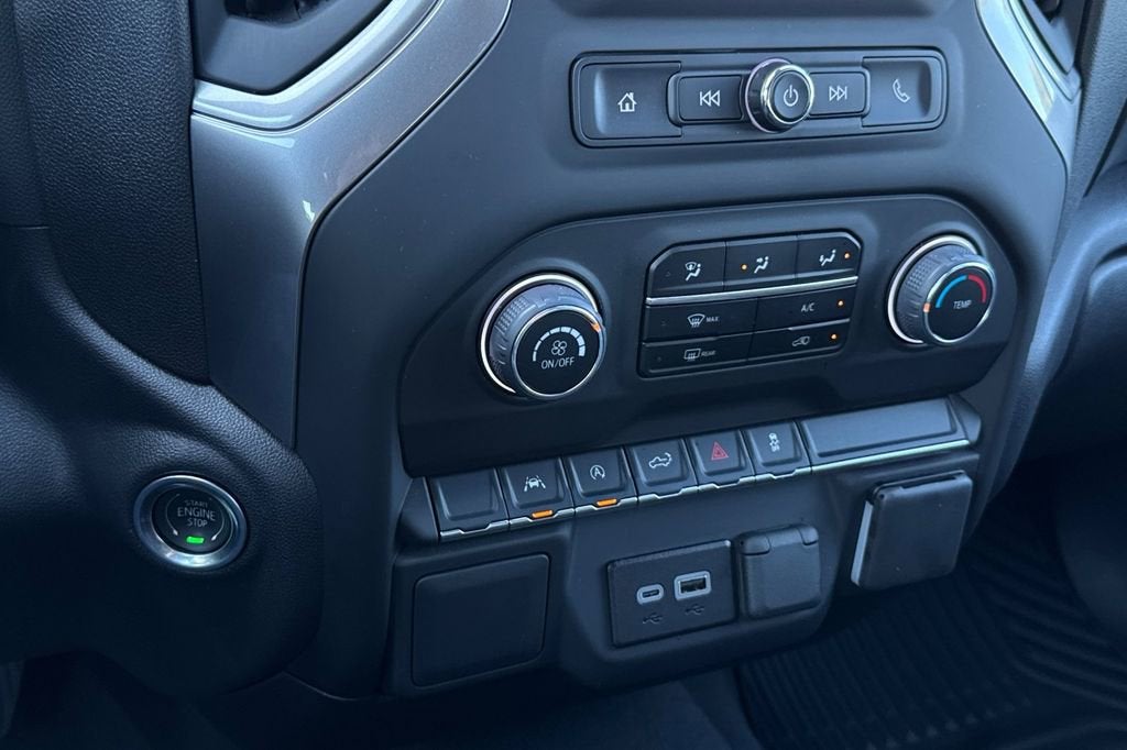 2025 Chevrolet Silverado 1500 Custom