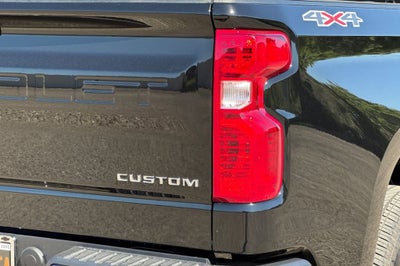 2025 Chevrolet Silverado 1500 Custom