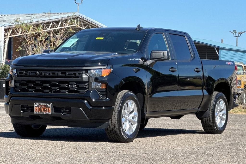 2025 Chevrolet Silverado 1500 Custom