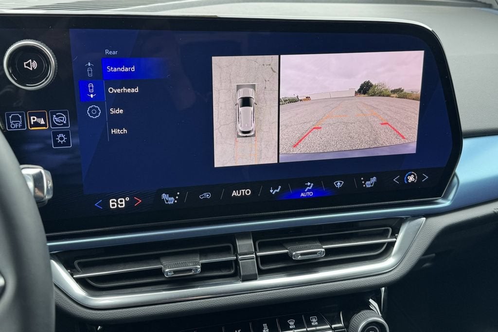 2024 Chevrolet Equinox EV 2LT