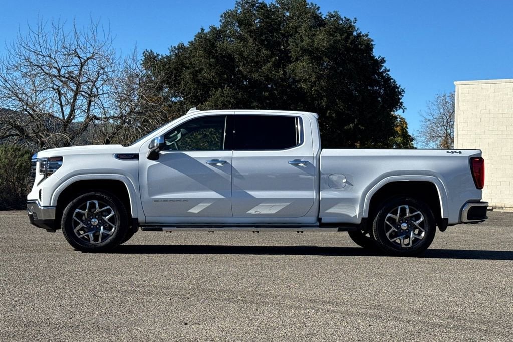 2025 GMC Sierra 1500 SLT