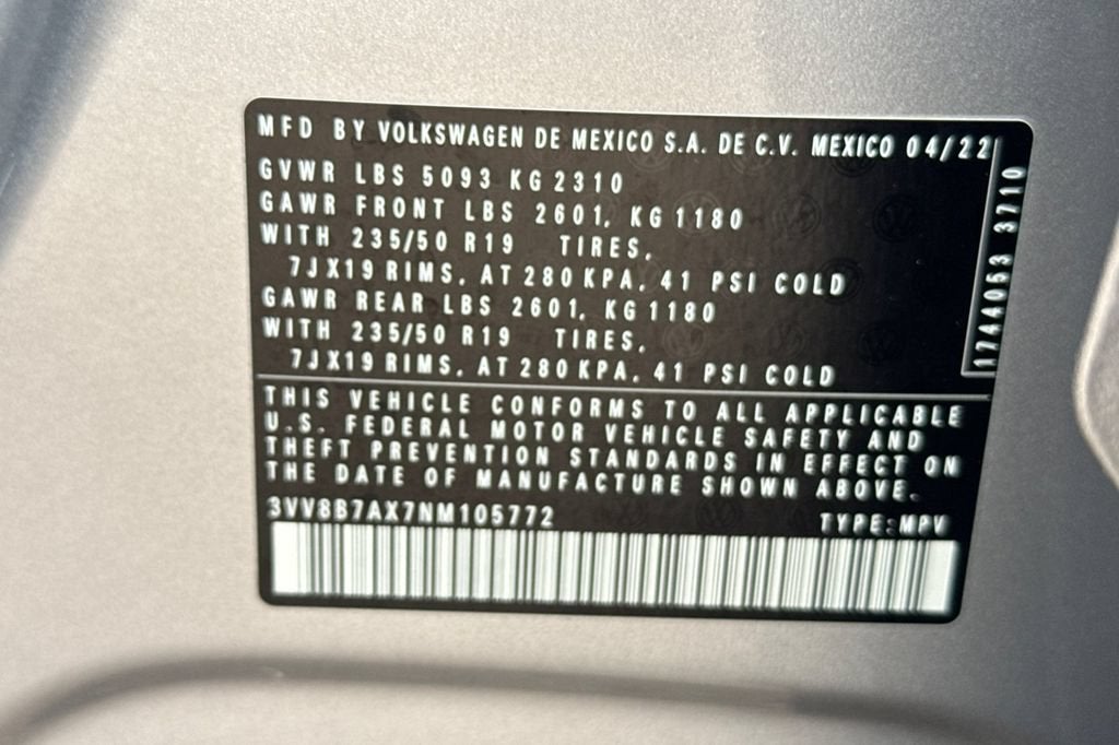 2022 Volkswagen Tiguan SE R-Line Black