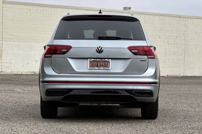 2022 Volkswagen Tiguan SE R-Line Black
