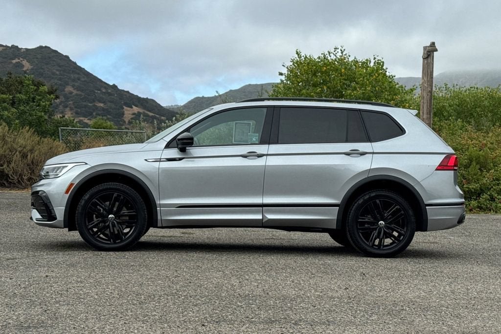 2022 Volkswagen Tiguan SE R-Line Black