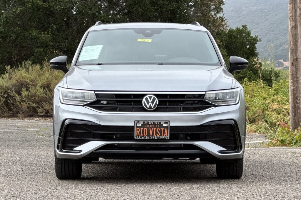 2022 Volkswagen Tiguan SE R-Line Black