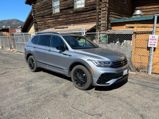 2022 Volkswagen Tiguan SE R-Line Black