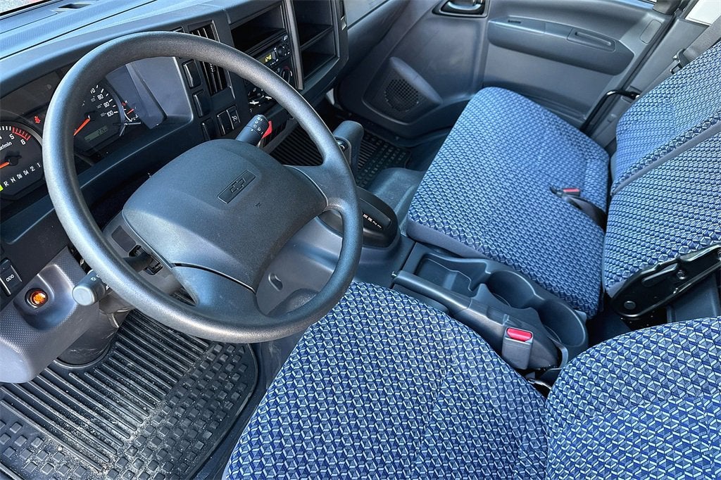 2024 Chevrolet Low Cab Forward 4500 WT