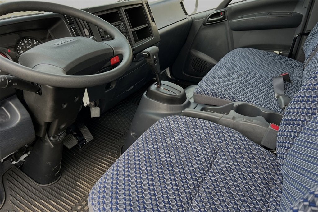 2025 Chevrolet Low Cab Forward 5500 XG WT