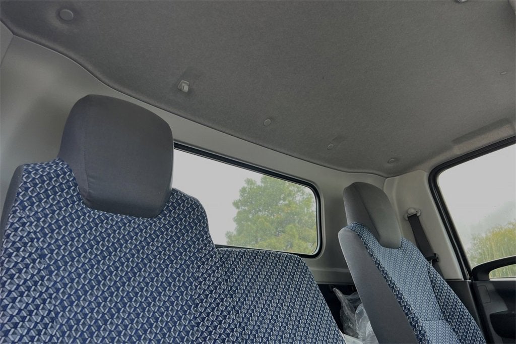 2025 Chevrolet Low Cab Forward 5500 XG WT