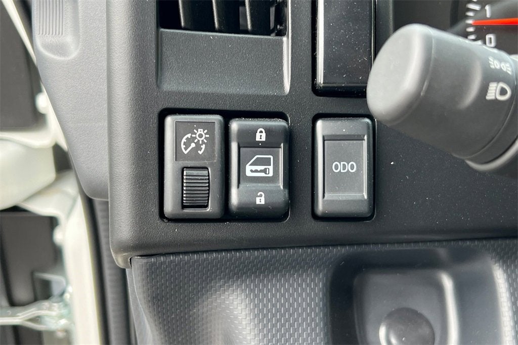 2025 Chevrolet Low Cab Forward 5500 XG WT