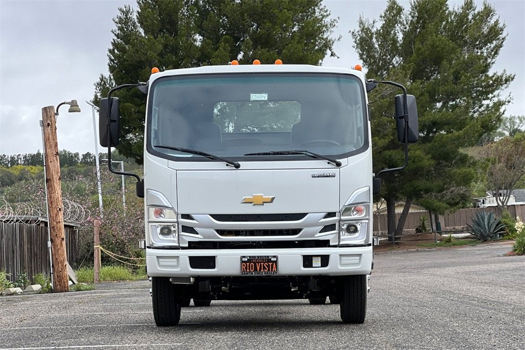 2025 Chevrolet Low Cab Forward 5500 XG WT