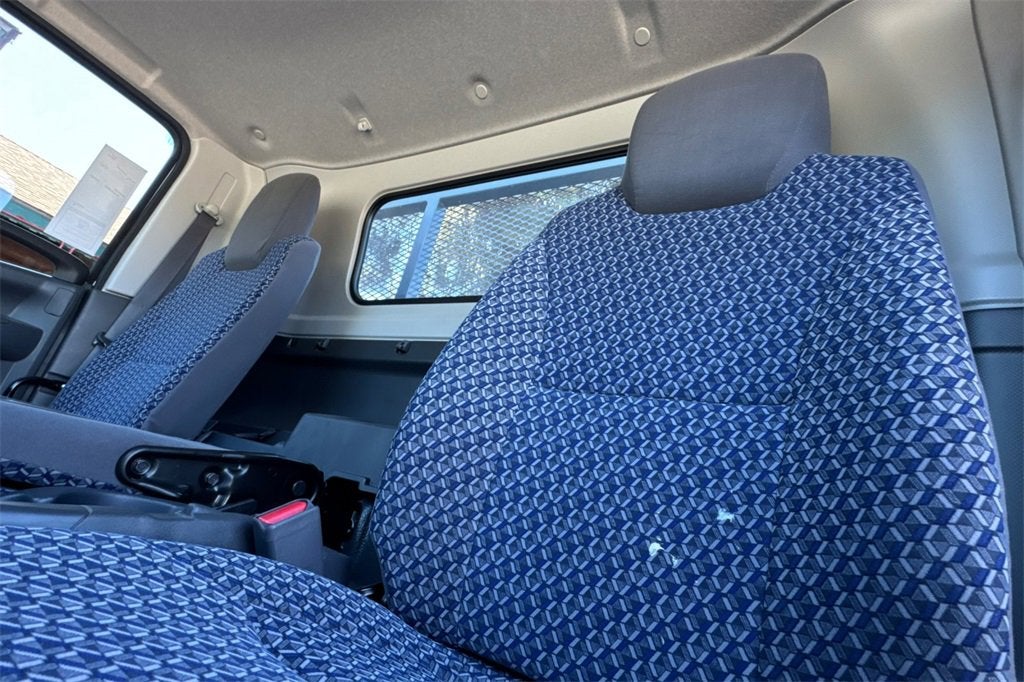 2025 Chevrolet Low Cab Forward 5500 XG WT