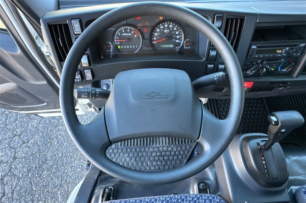 2025 Chevrolet Low Cab Forward 5500 XG WT