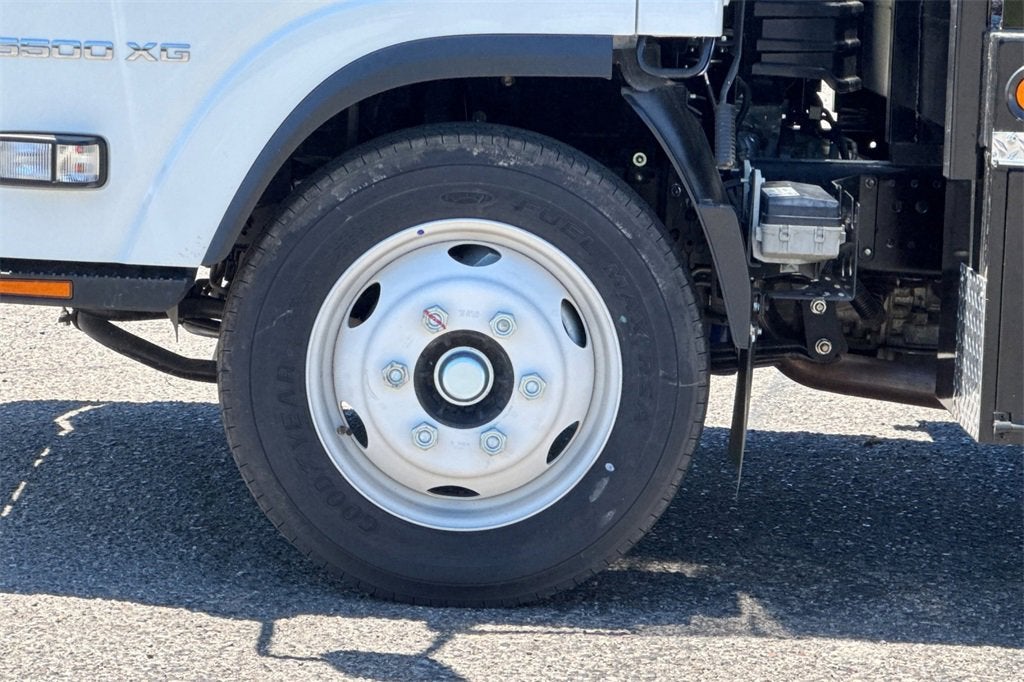 2025 Chevrolet Low Cab Forward 5500 XG WT