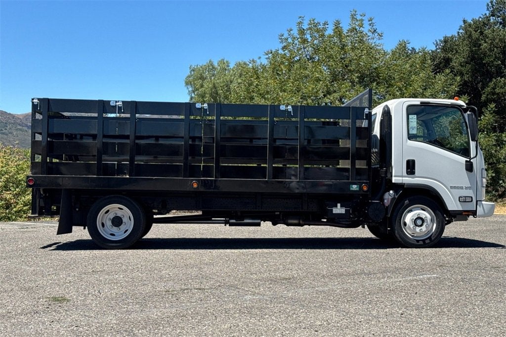 2025 Chevrolet Low Cab Forward 5500 XG WT