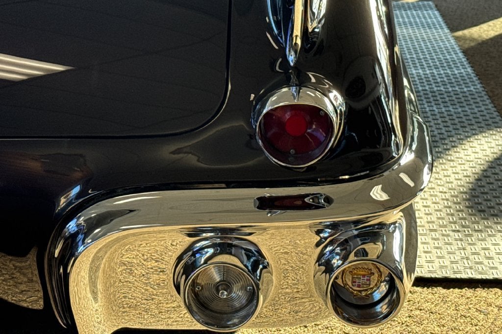 1957 Cadillac EL DORADO Base