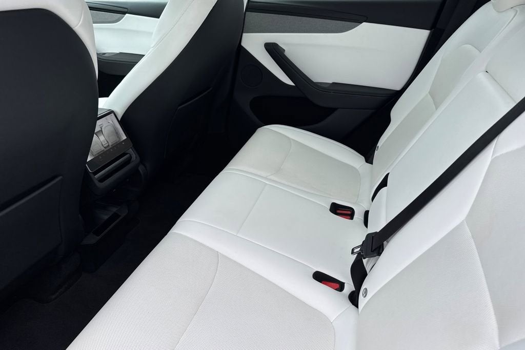 2026 Tesla Model Y Premium