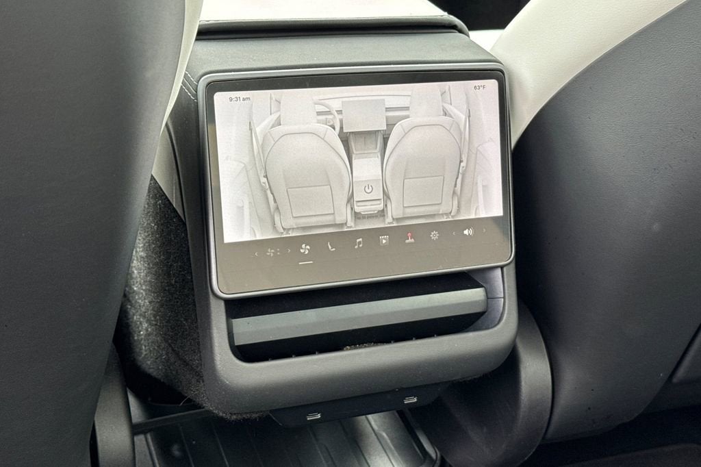 2026 Tesla Model Y Premium