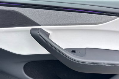 2026 Tesla Model Y Premium