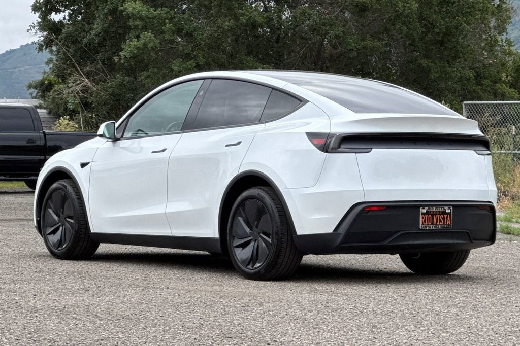 2026 Tesla Model Y Premium