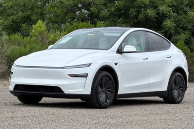 2026 Tesla Model Y Premium