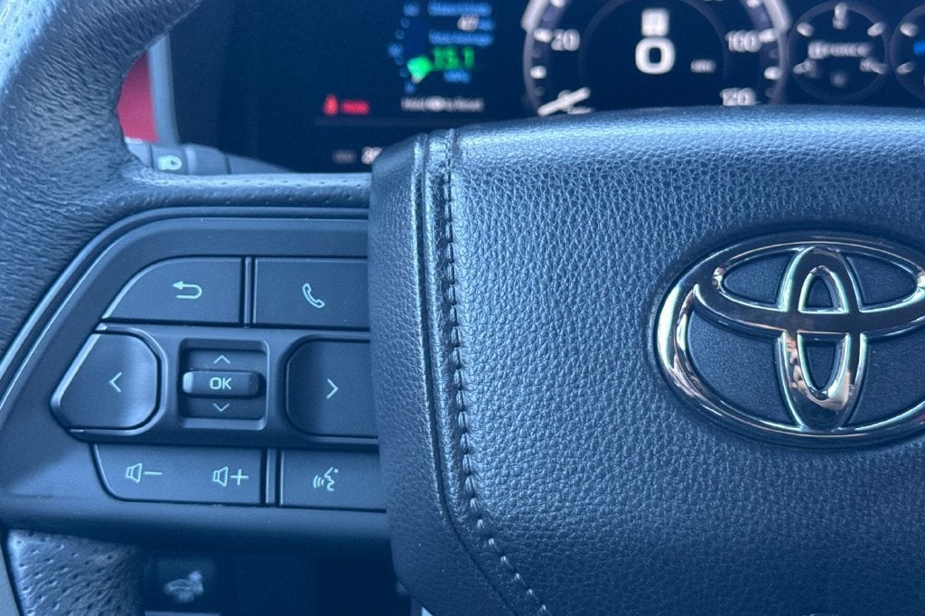 2025 Toyota Sequoia SR5