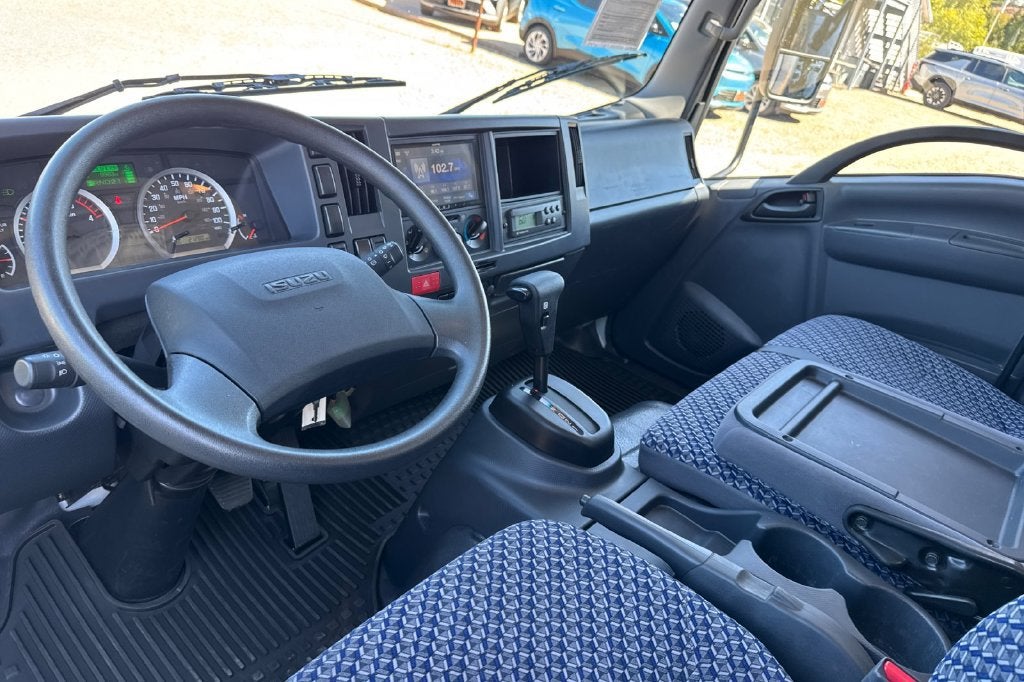 2024 Isuzu NRR Base