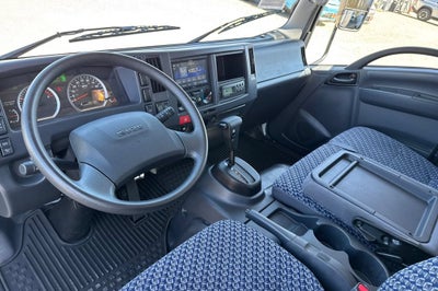 2024 Isuzu NRR Base