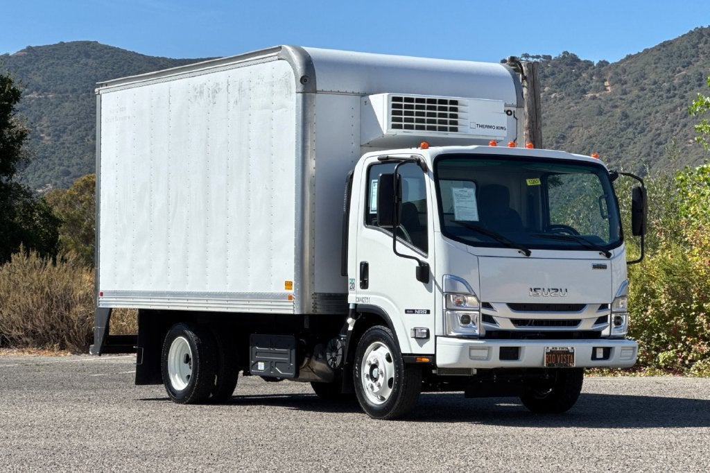 2024 Isuzu NRR Base