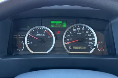 2024 Isuzu NRR Base
