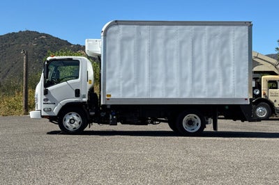 2024 Isuzu NRR Base