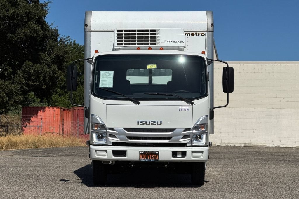 2024 Isuzu NRR Base