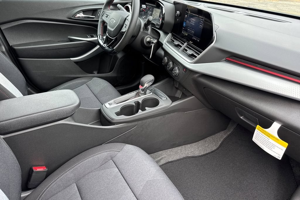 2026 Chevrolet Trax RS - Photo 16