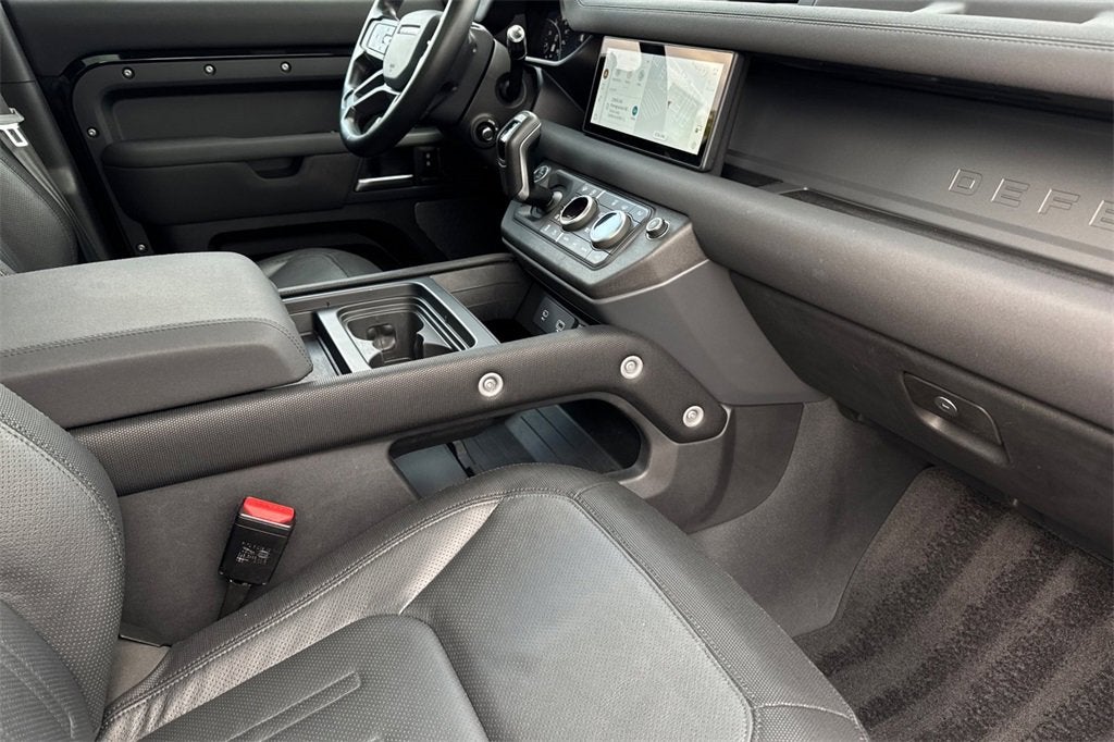 2022 Land Rover Defender X-Dynamic SE